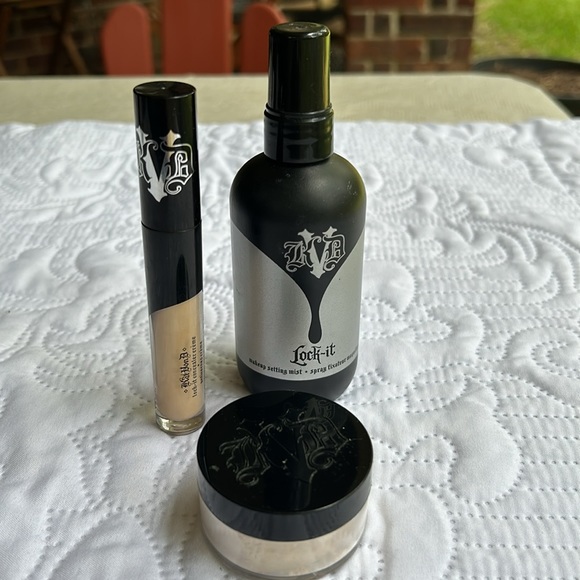 Set of 3 bundle Kat VonD makeup powder lock it concealer, spray & settin… - Picture 3 of 16